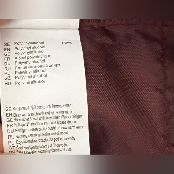 Fjallraven Kanken Scandinavian Classic Large Red Work Travel Reflective Backpack - Picture 16 of 16